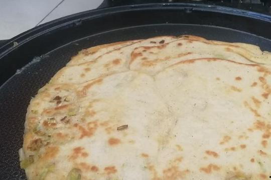 葱花千层饼的做法视频,层次分明,香气扑鼻